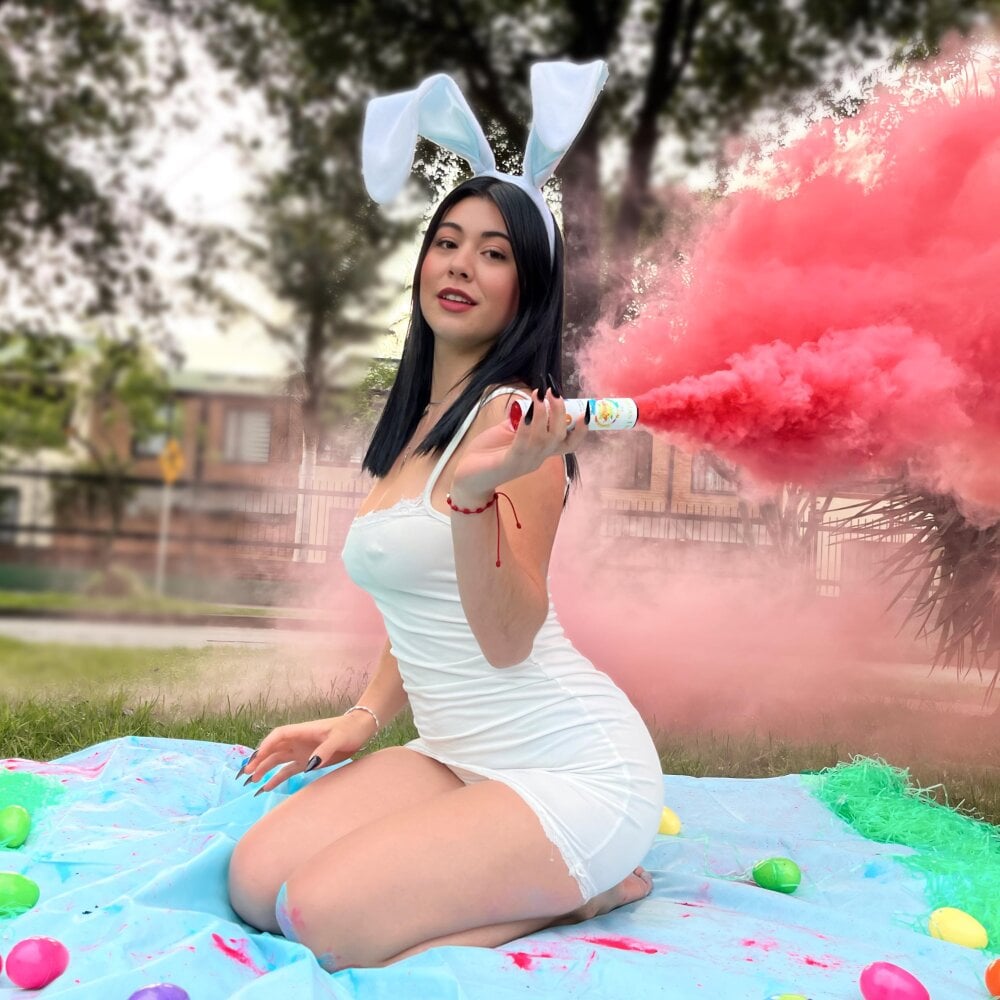 Zoe_Benson