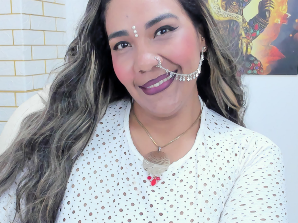 _Lakshmi_hotx