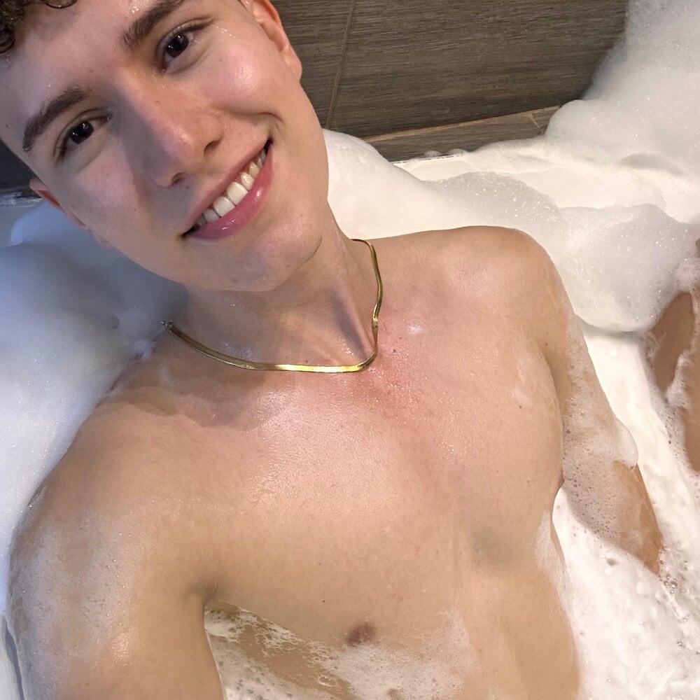adrian_morelly