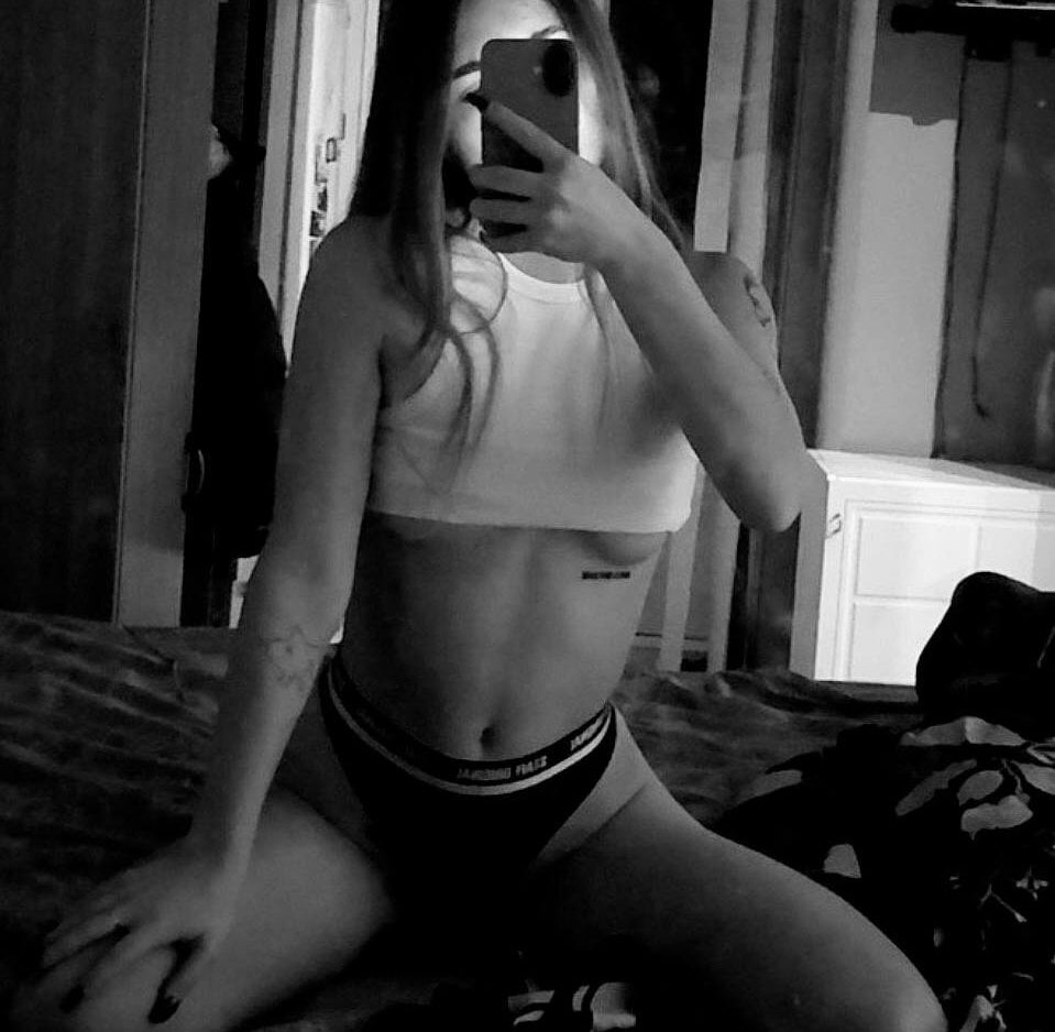 amelia_gold9