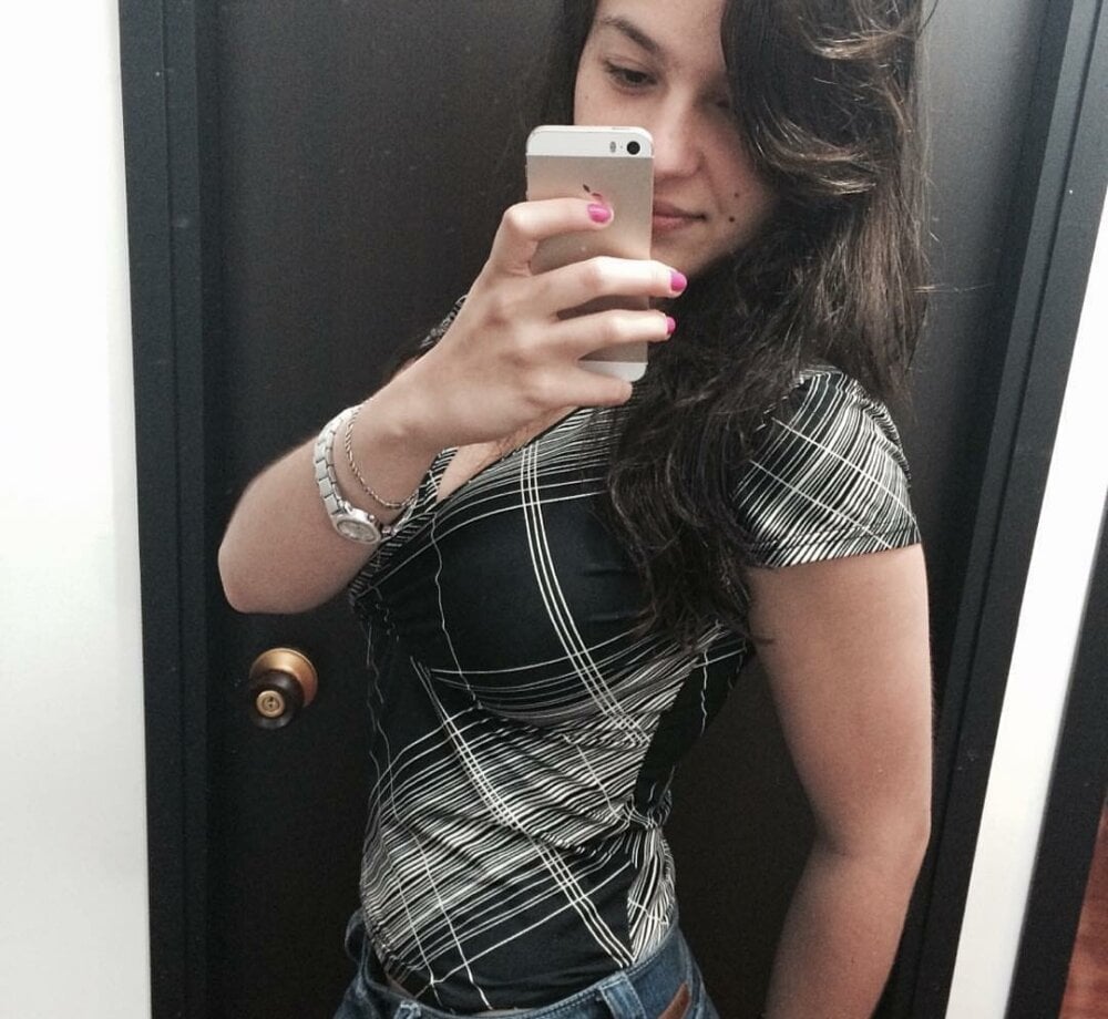 angelaagomez