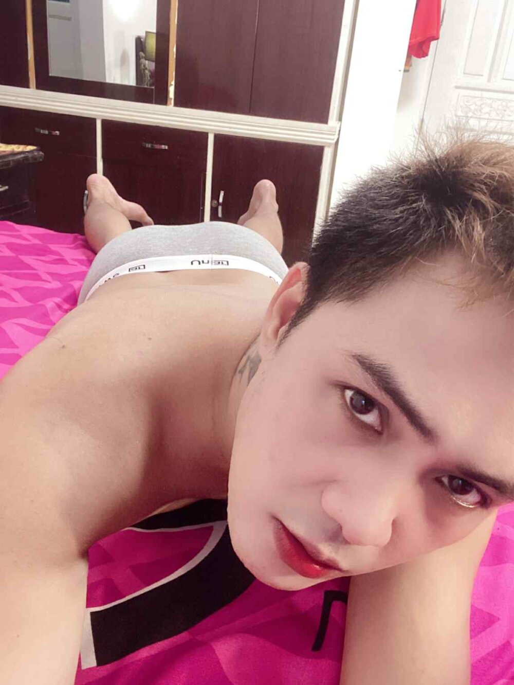 asianhottyboy