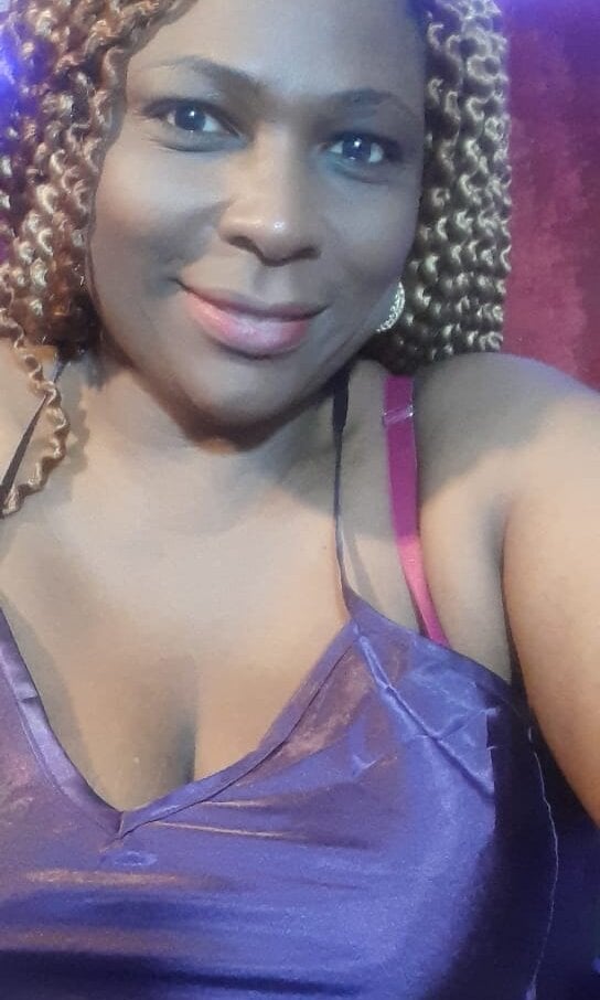 ebony48