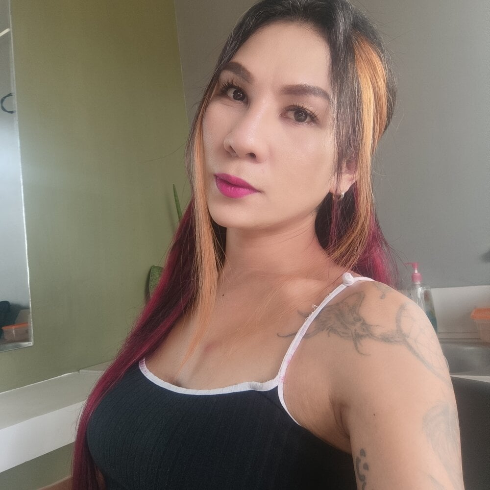 evy_hot_xx90