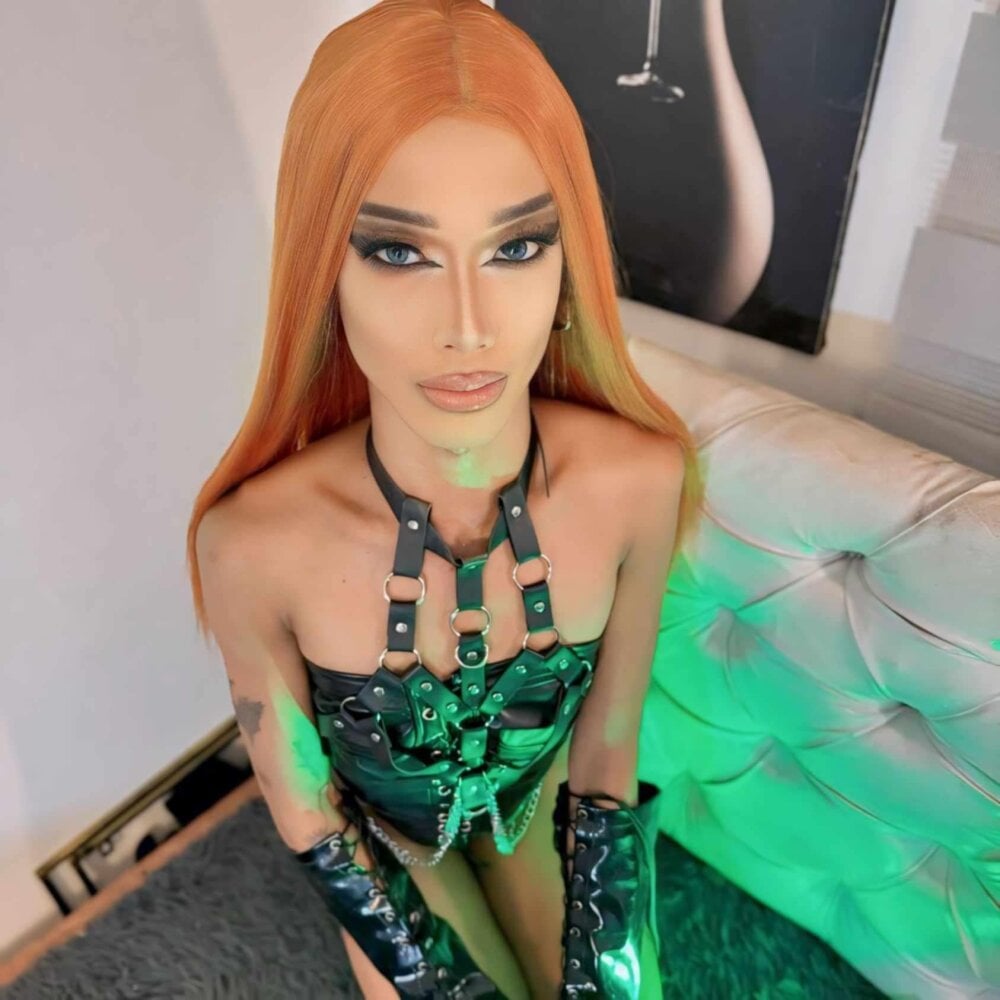 foxclassyramona_ts