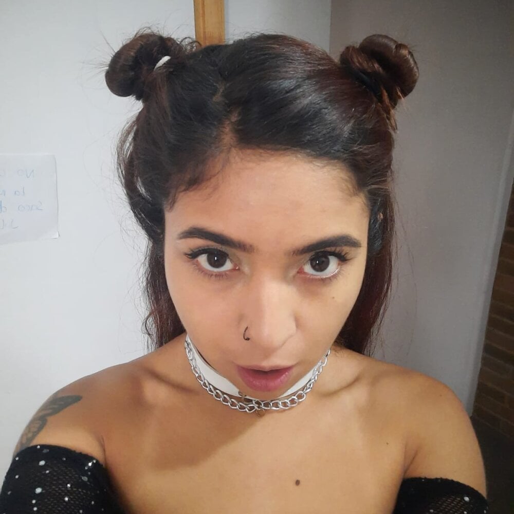 helenacyruss