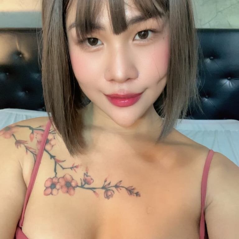 hotbabymaria