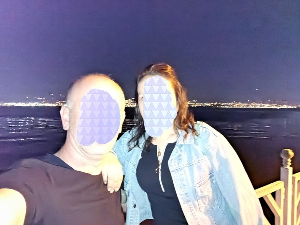hotnightcouple4137