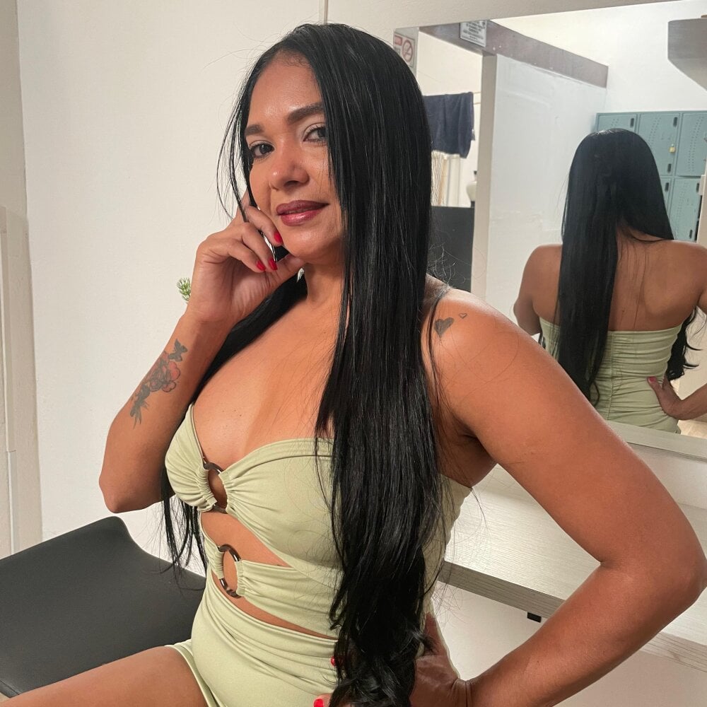 lia_harper_