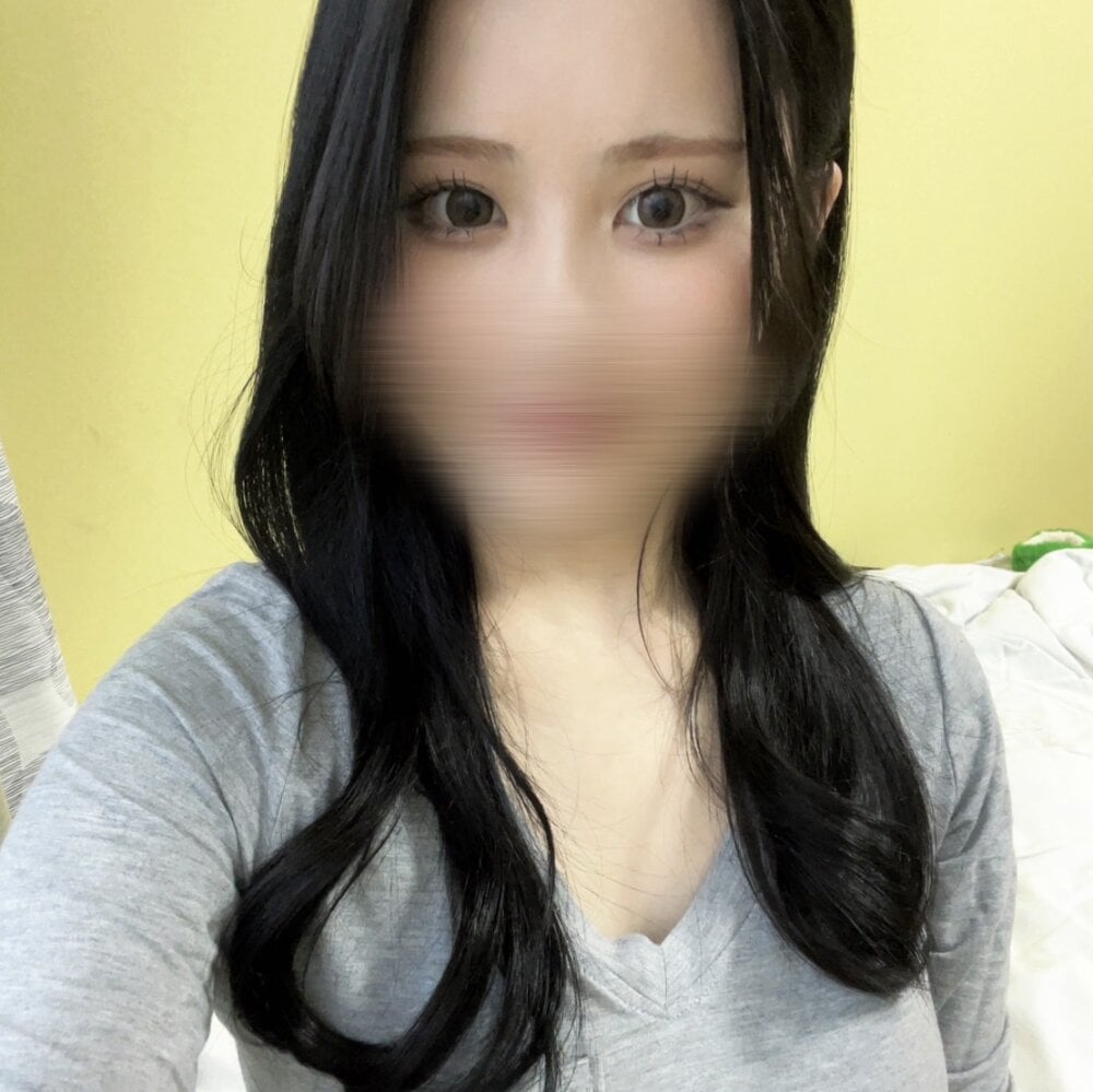 mia_mia_mmm