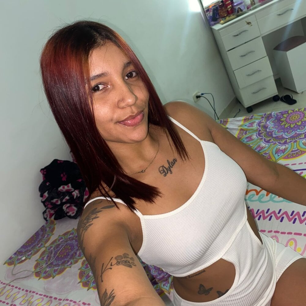 mia_purplee