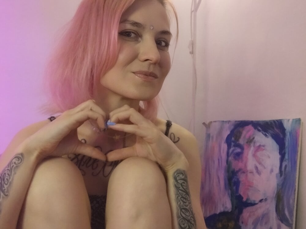 mischellemeow13