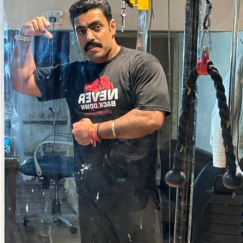 moustache72