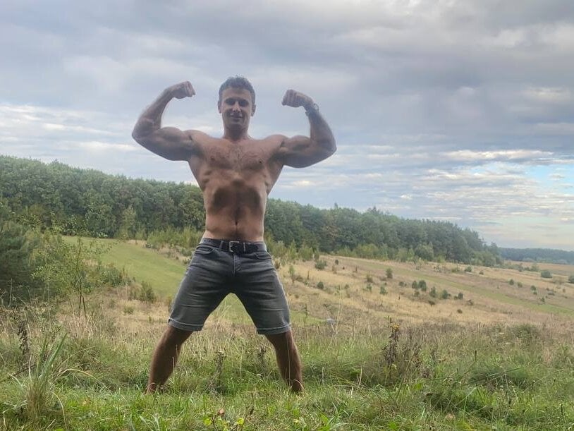muscle_uncut