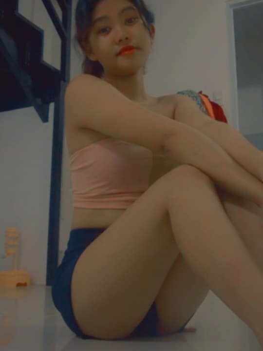 naughtyasian_girl