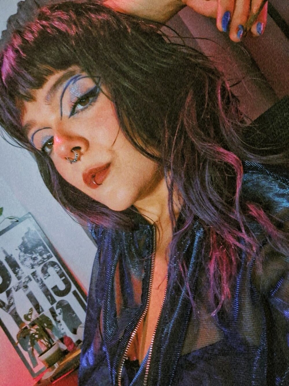 purple_em69