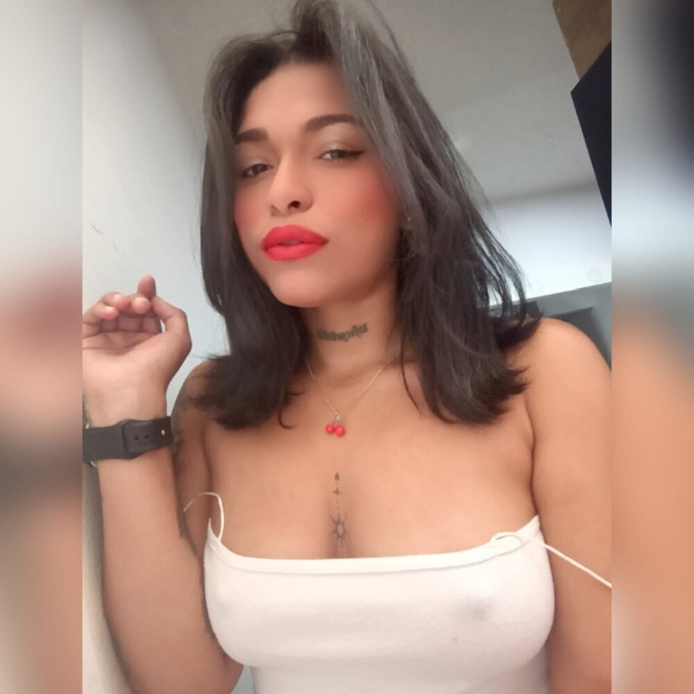 samantha_simur