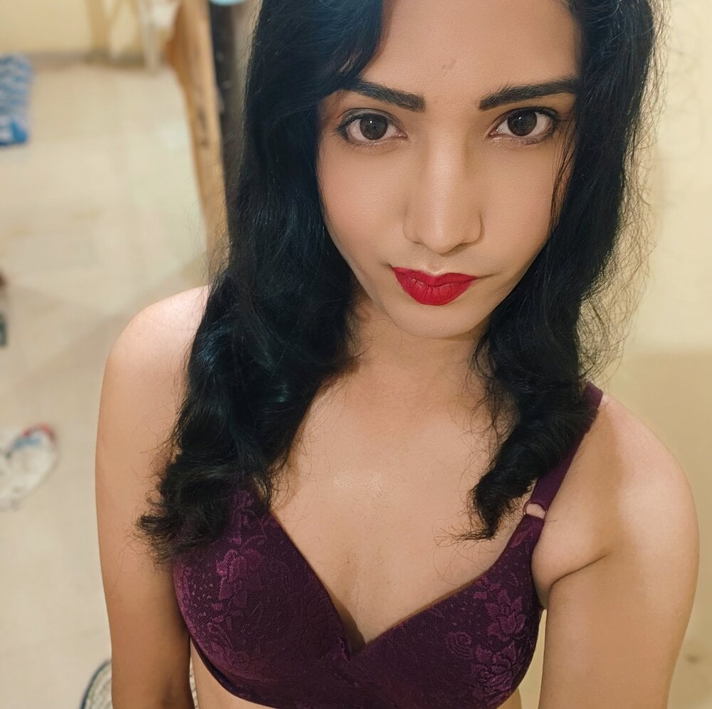 sexyshreyacdbottom