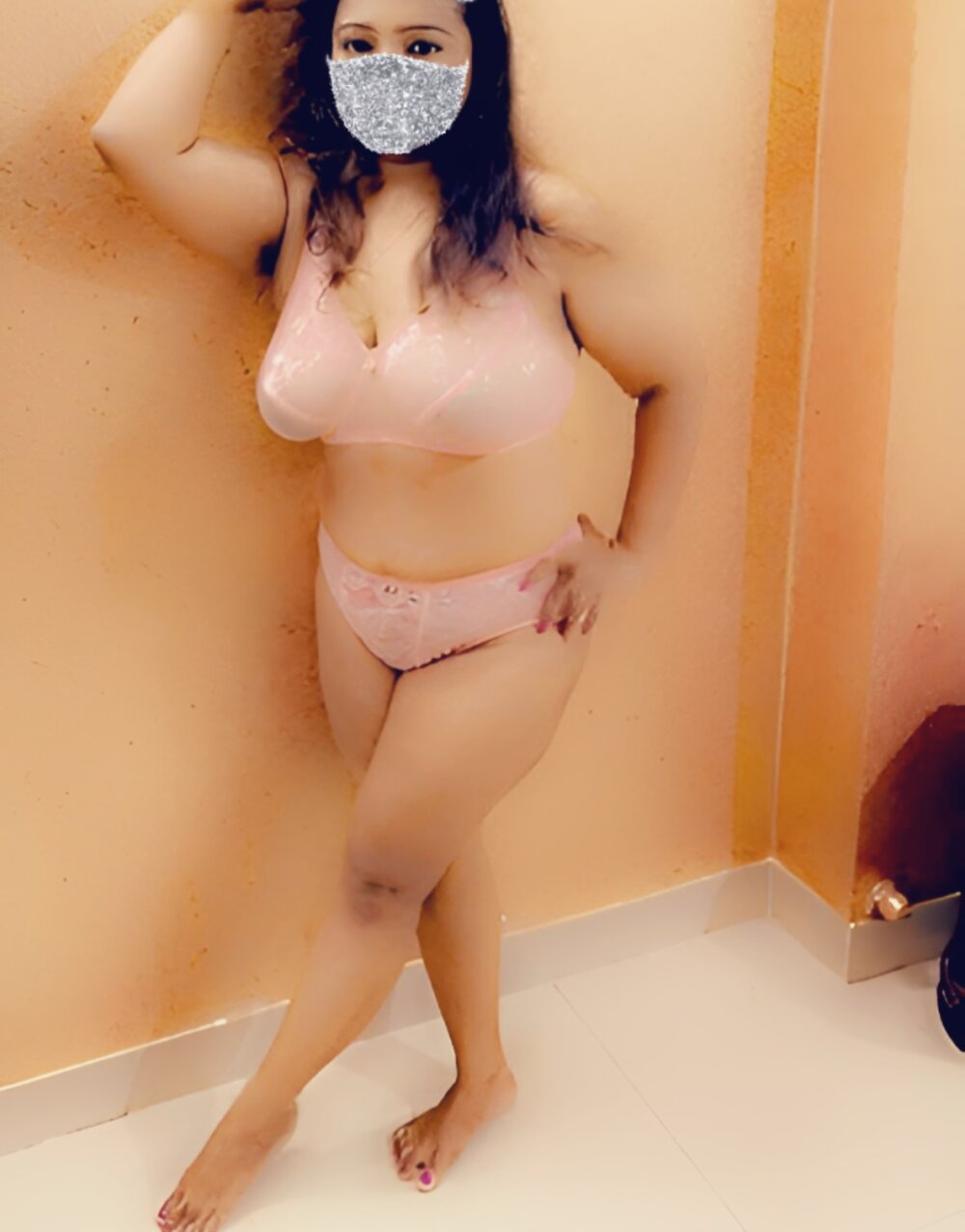 shonish_ishoni