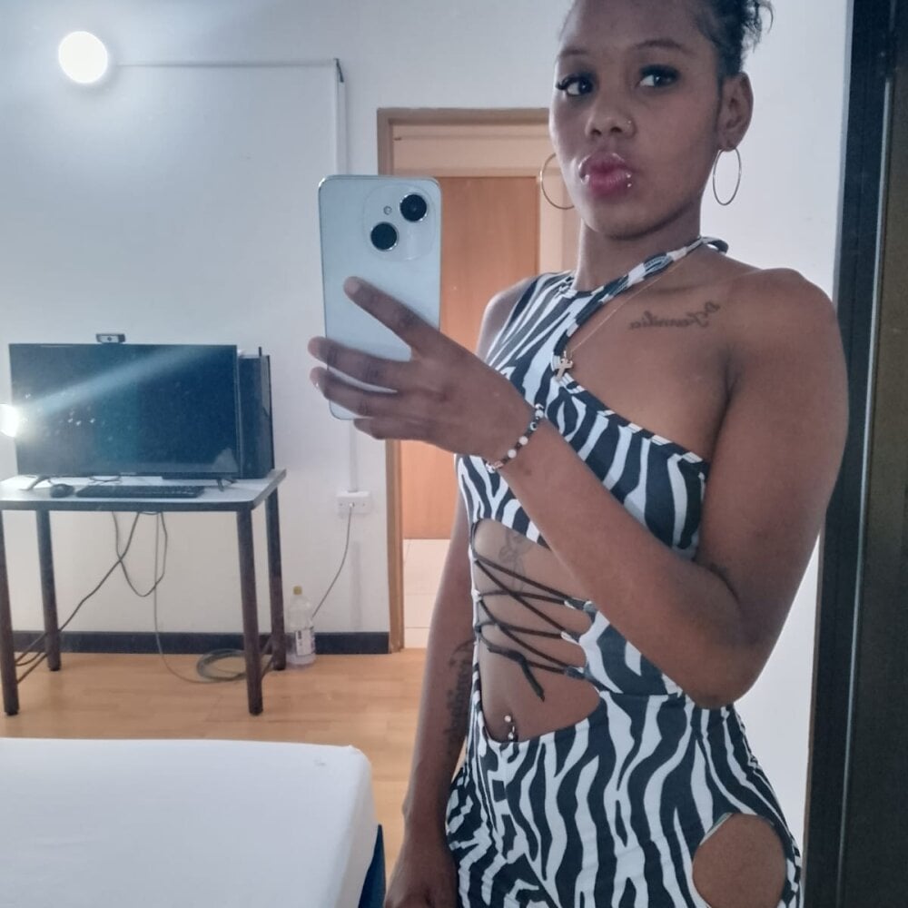 skinny_squirter18
