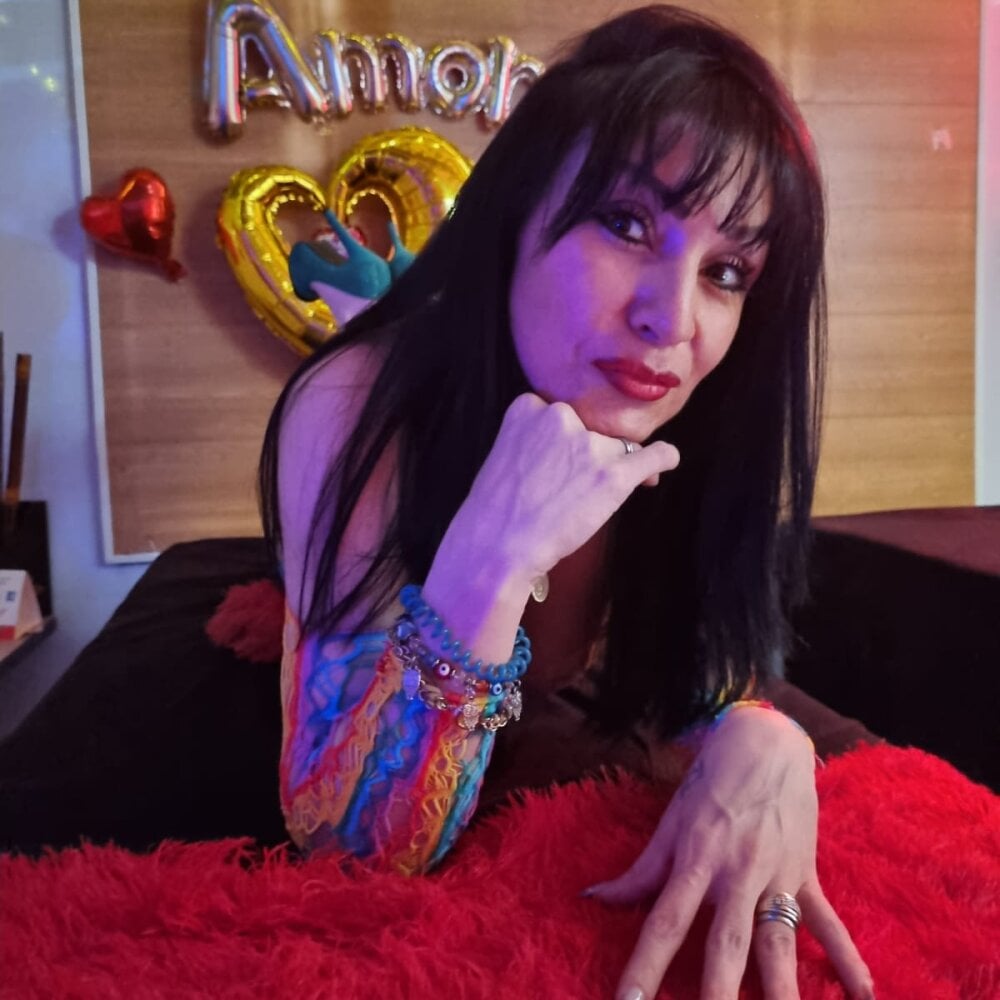 squirt_Carla_Perverted