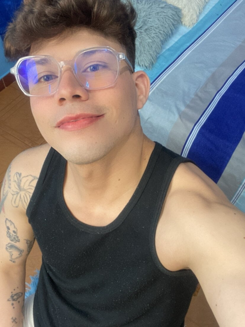 thiago_sebastian_25