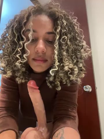 Belkaj live cam screenshot malefemale from Colombia on ZGTJNJ – 中文直播、回放与 GIF 精彩瞬间 — screenshot #2
