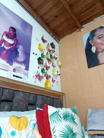 linda-palma live cam screenshot female from Colombia on ZGTJNJ – 中文直播、回放与 GIF 精彩瞬间 — screenshot #1